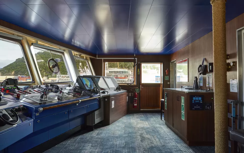 Windstar, Wind Surf, Bridge.jpg